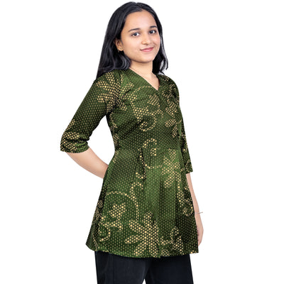 Angry Girls Navy Blue Printed Rayon V-Neck Short Kurti for girl's & woman